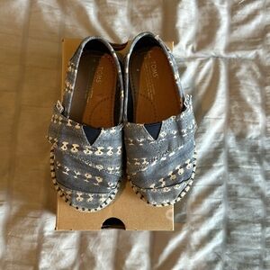 Toms Platform Alpargata Navy Batik Stripe Toddler Size 7